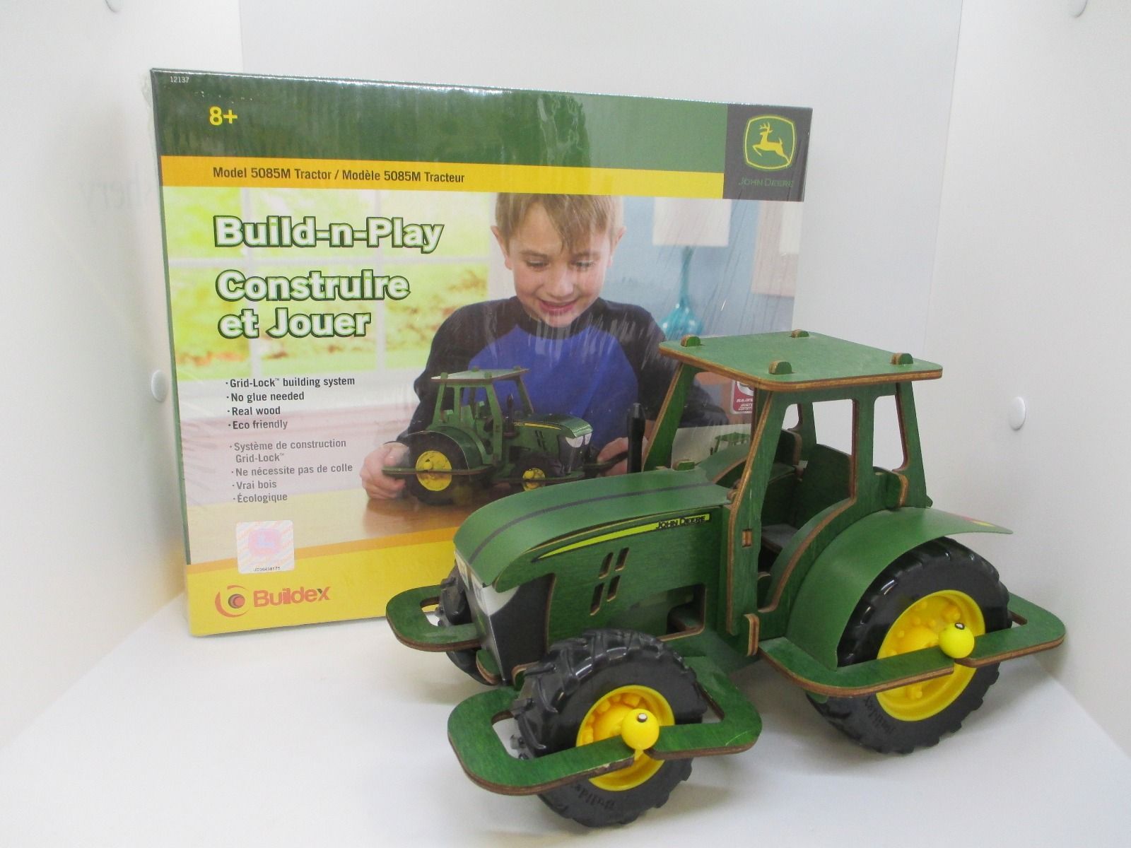 build a john deere tractor toy